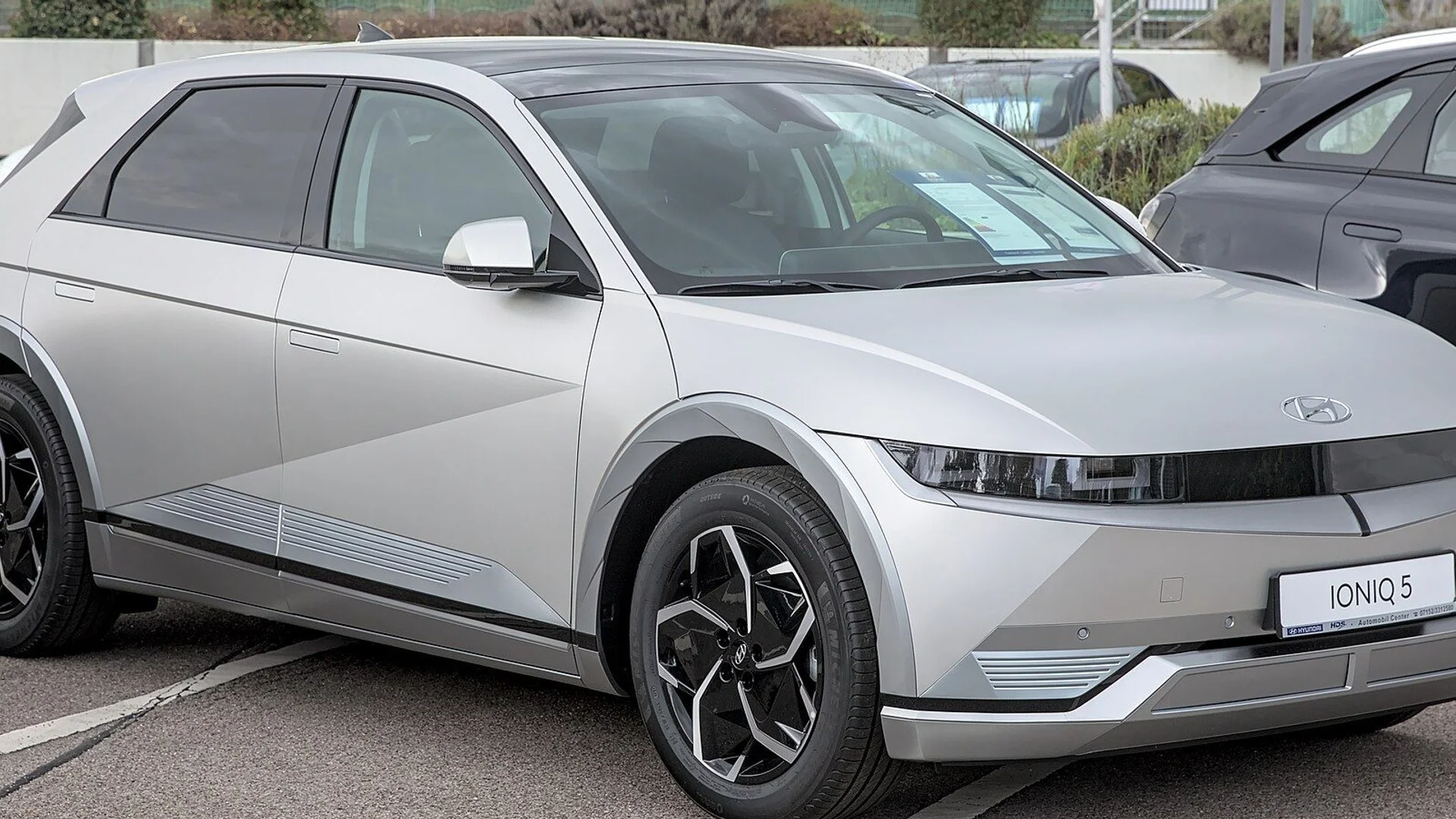 Hyundai and Kia Tell 14 EV Owners to Park Away From Structures