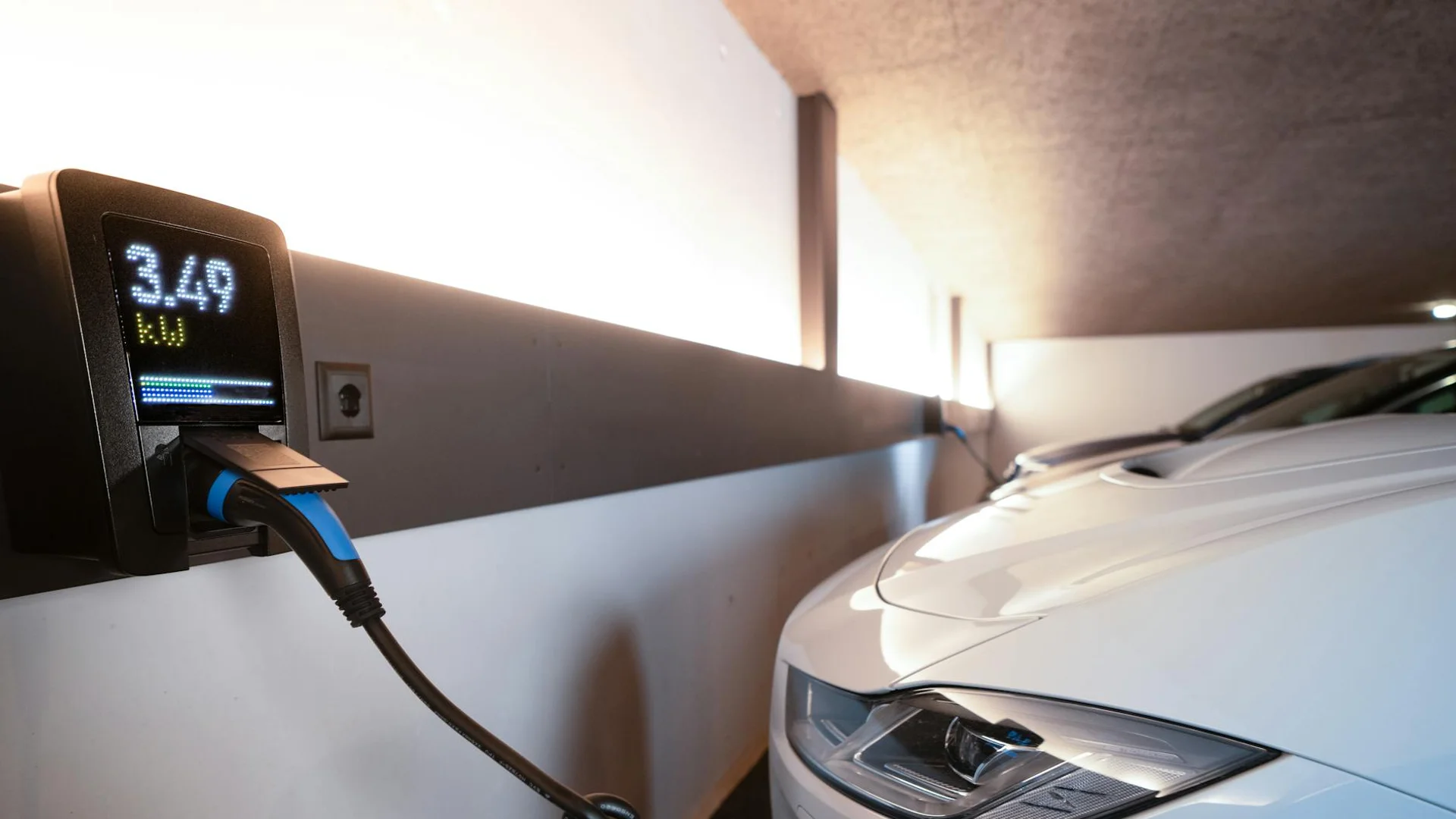 Is Trickle Charging Bad? A Canadian EV Owner's Honest Answer