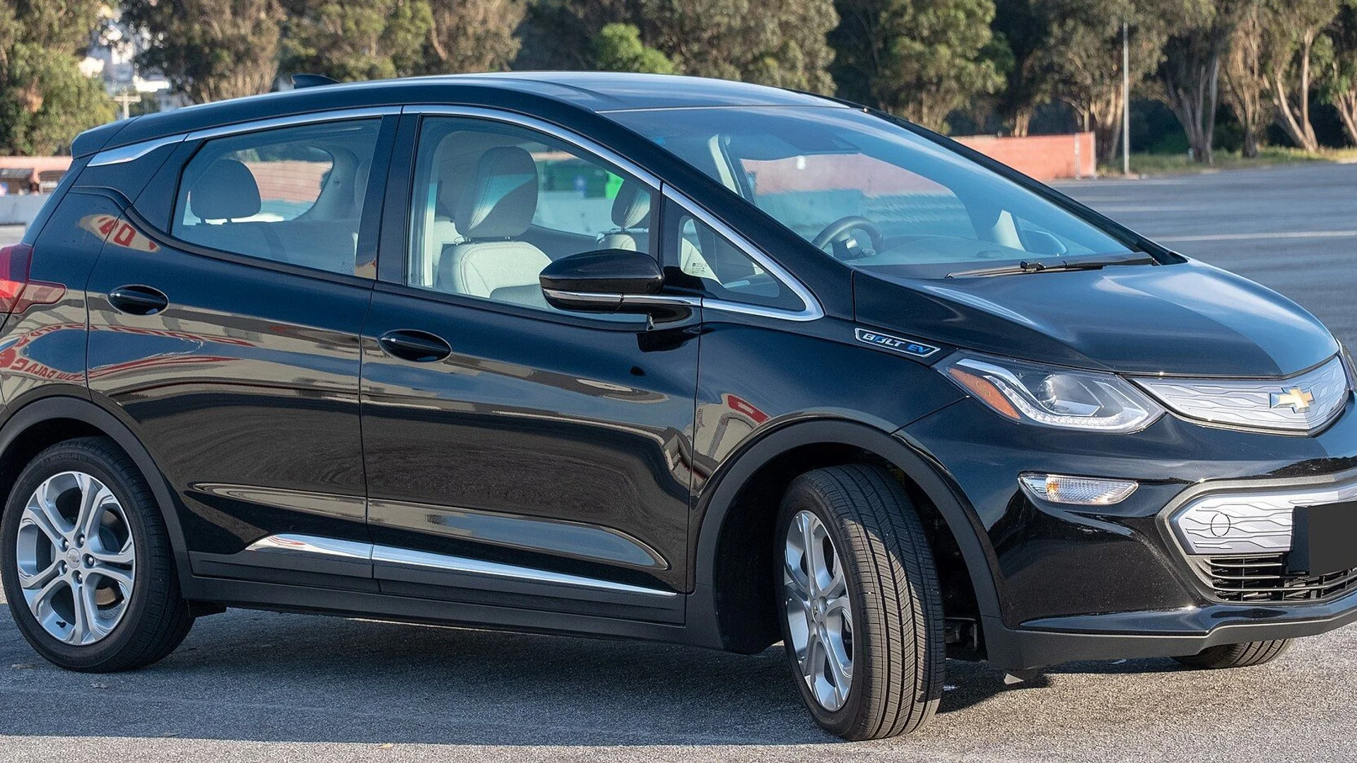 Hyundai Dealer's $418 EV Charge Exposes Public Charger Loophole