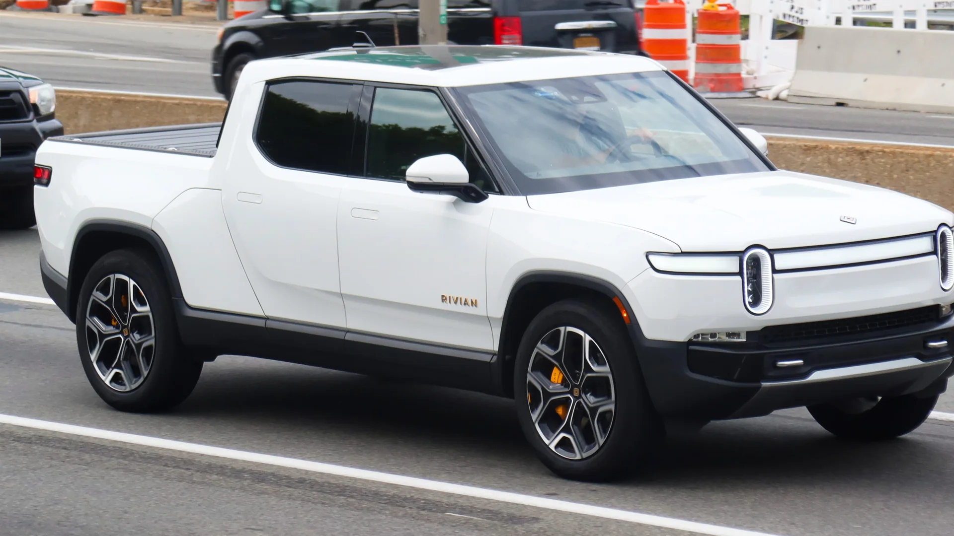 Rivian's Charging Network Just Hit 1,007 Stalls — Here's What That Means for Canadian EV Drivers