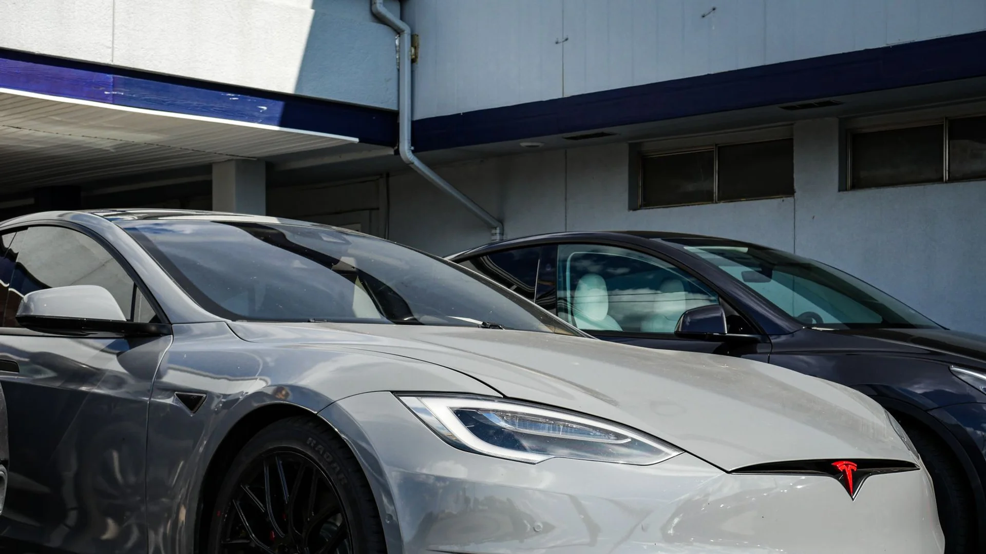 Tesla Hit With Class Action in Quebec Over Up to $400M in Heat Pump Failures